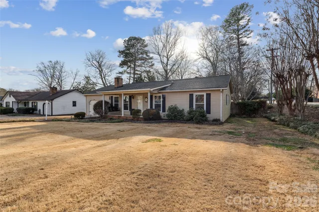 $290,000 | 2501 Castlewood Drive, Gastonia, NC 28056
