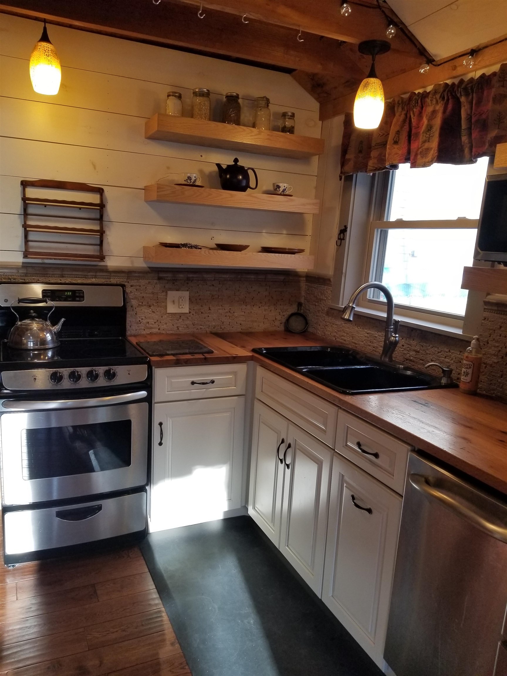 12 Clark Farm Road Newfane, VT 05345 - Photo 5 of 32