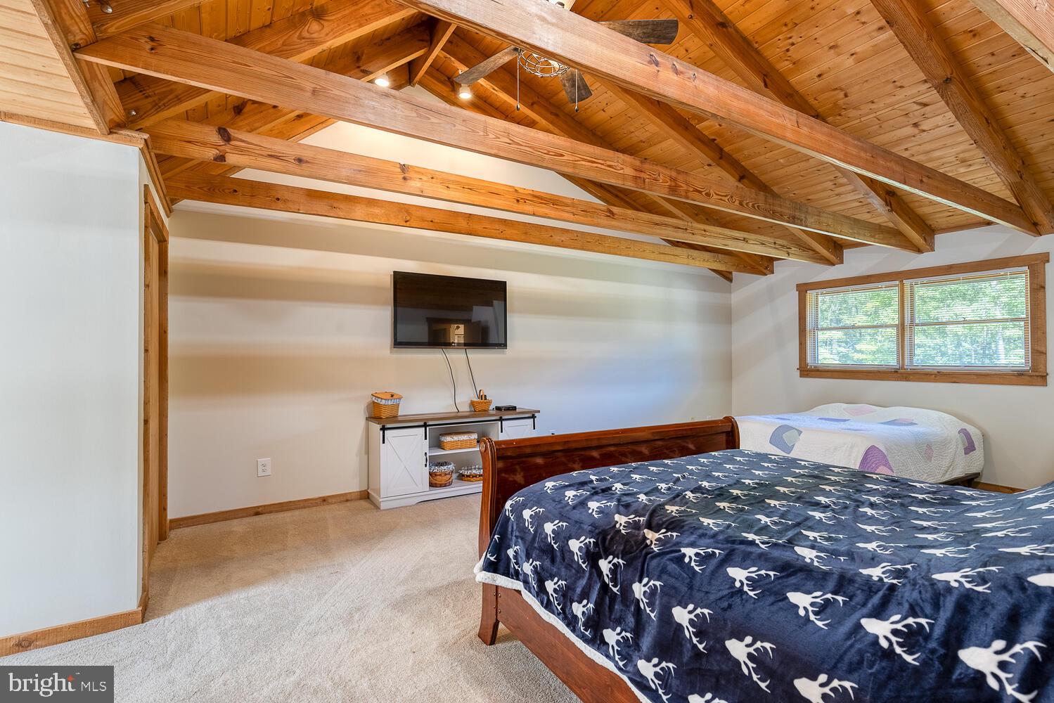 29471 New Hampshire Road Rhoadesville, VA 22542 - Photo 22 of 44 Oversized bedroom #2