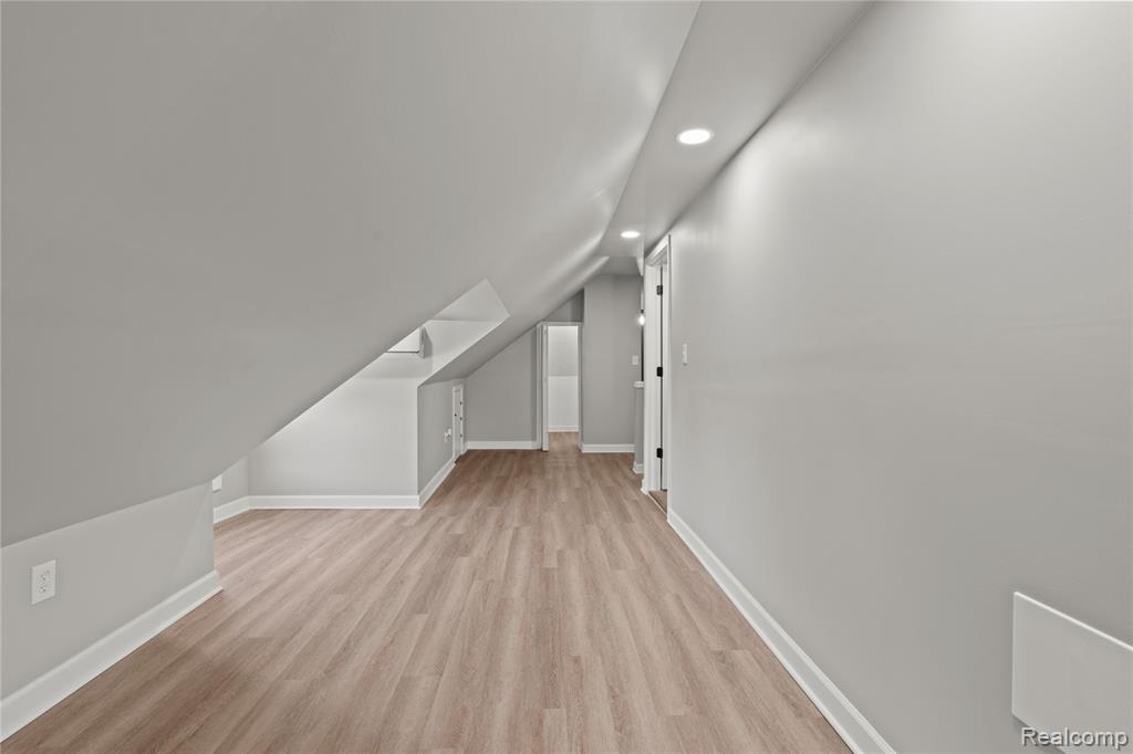 16656 Frazho Road Roseville, MI 48066 - Photo 20 of 41 Gallery Image 20
