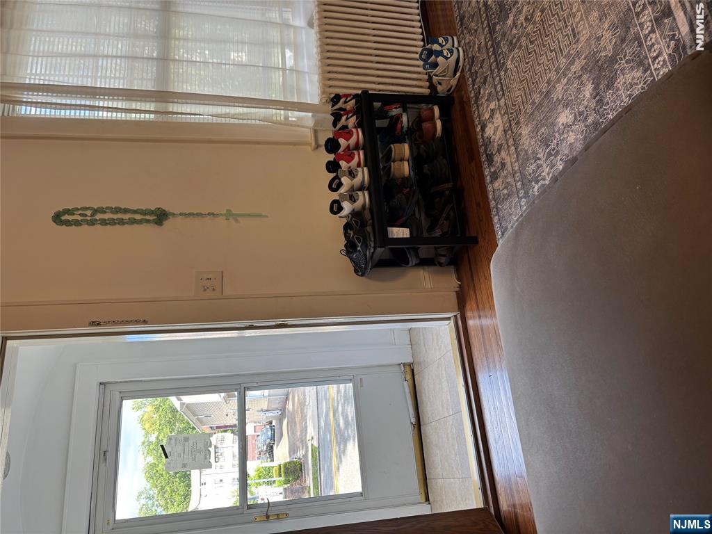 382 Riverside Avenue Rutherford, NJ 07070 - Photo 15 of 29