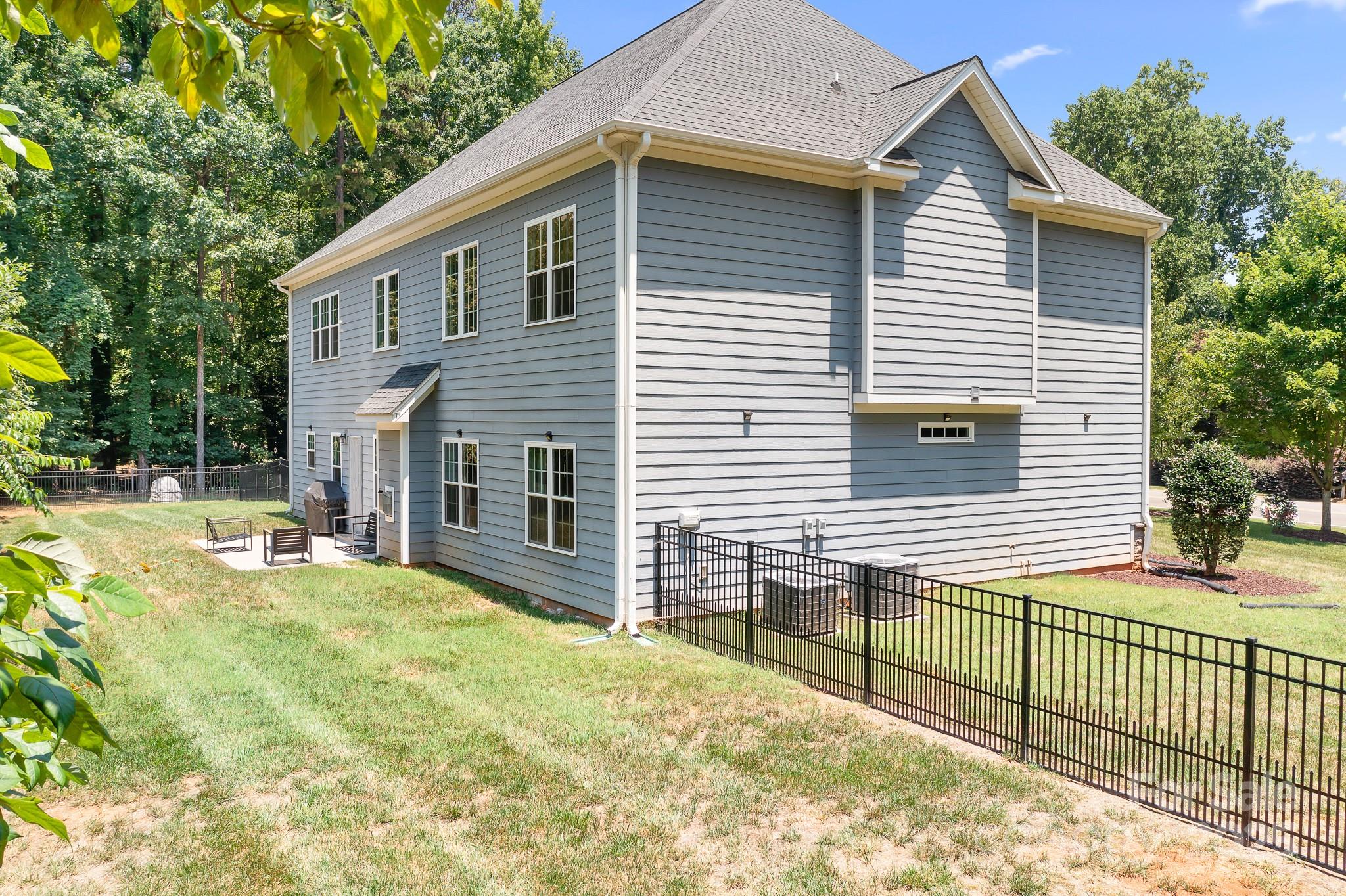 738 Kemp Road Mooresville, NC 28117 - Photo 13 of 39