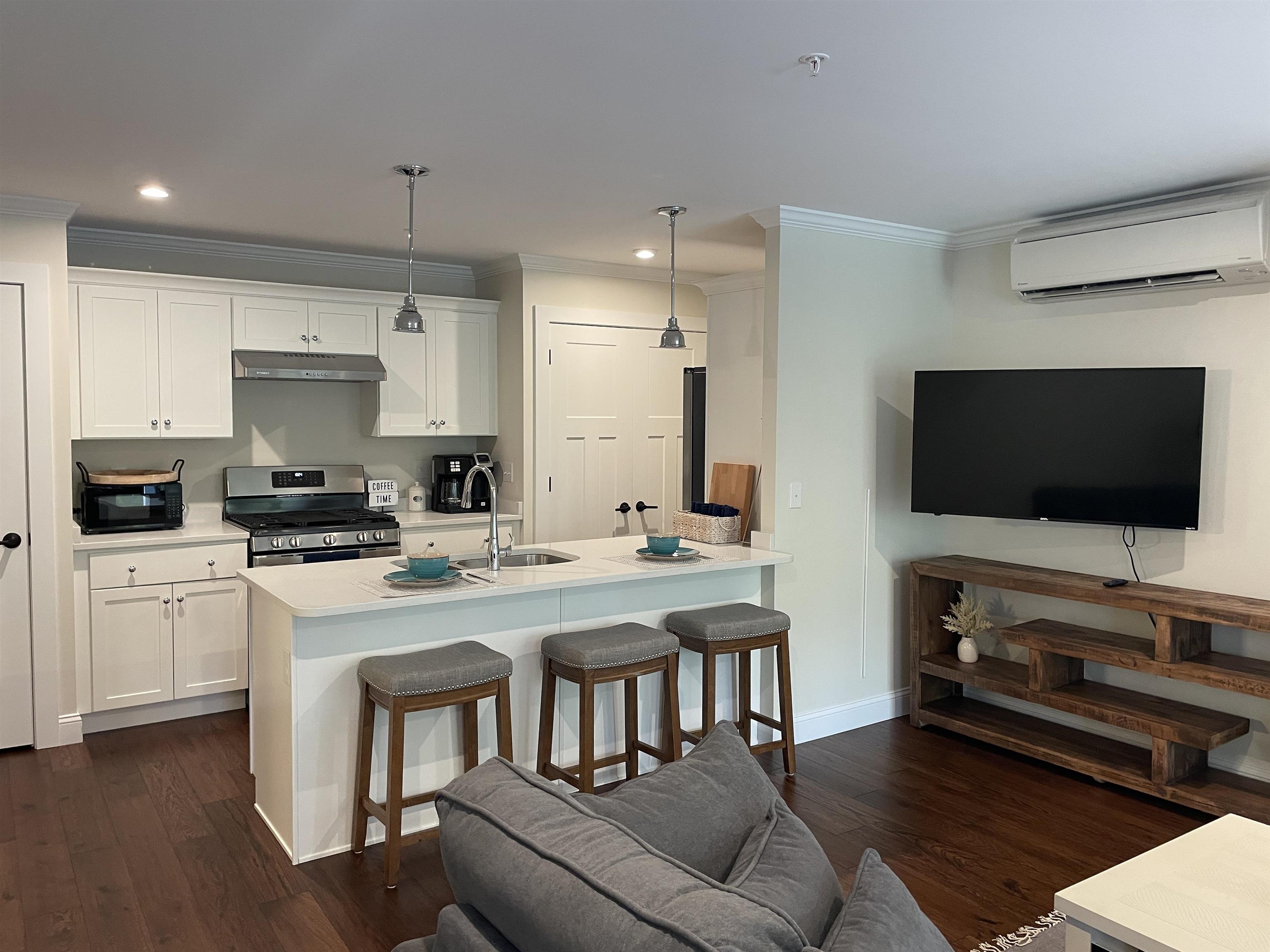 298 York Street, Unit #10 York, ME 03909 - Photo 5 of 12