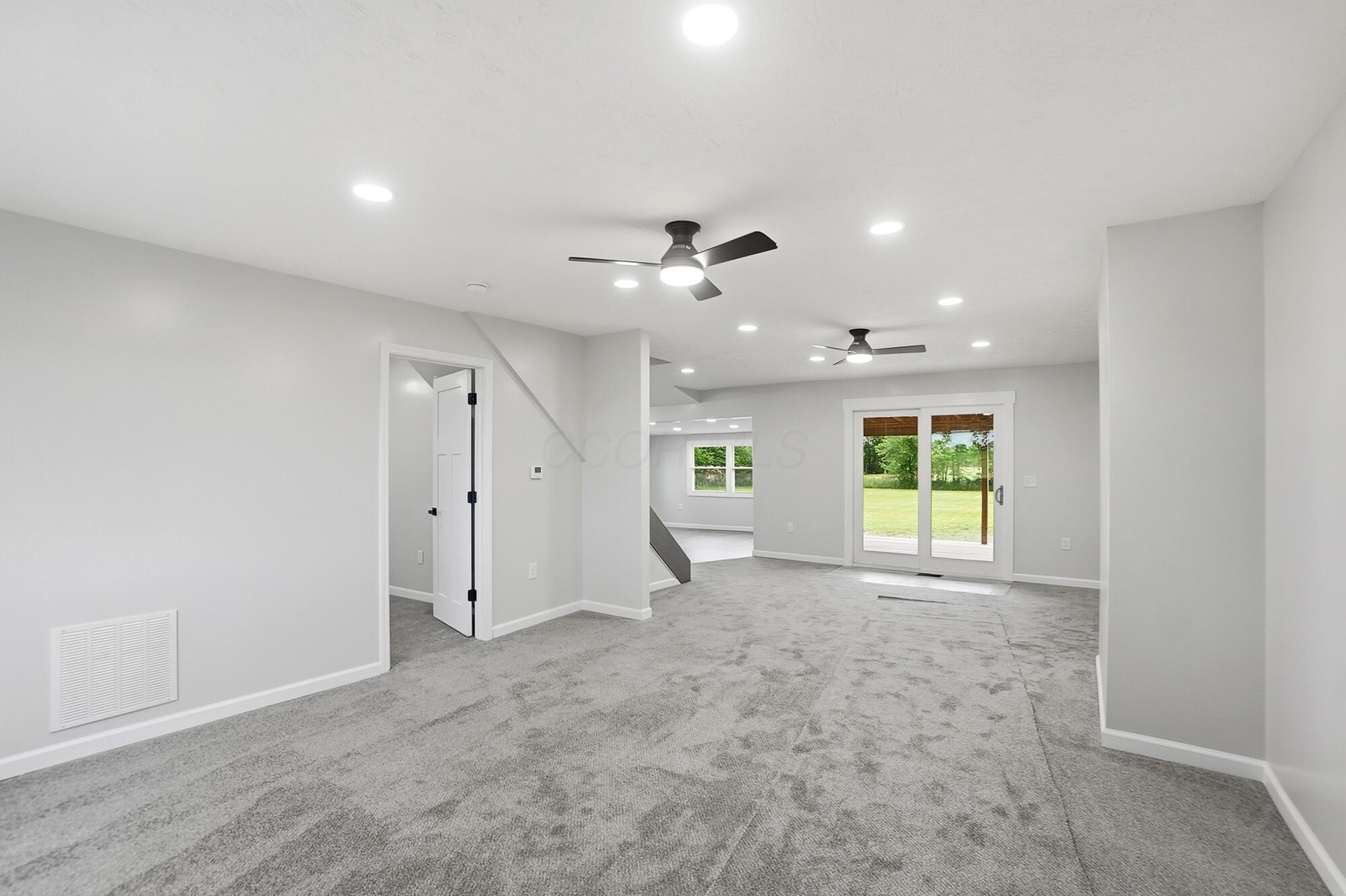 6280 Dyer Road Mount Sterling, OH 43143 - Photo 5 of 49