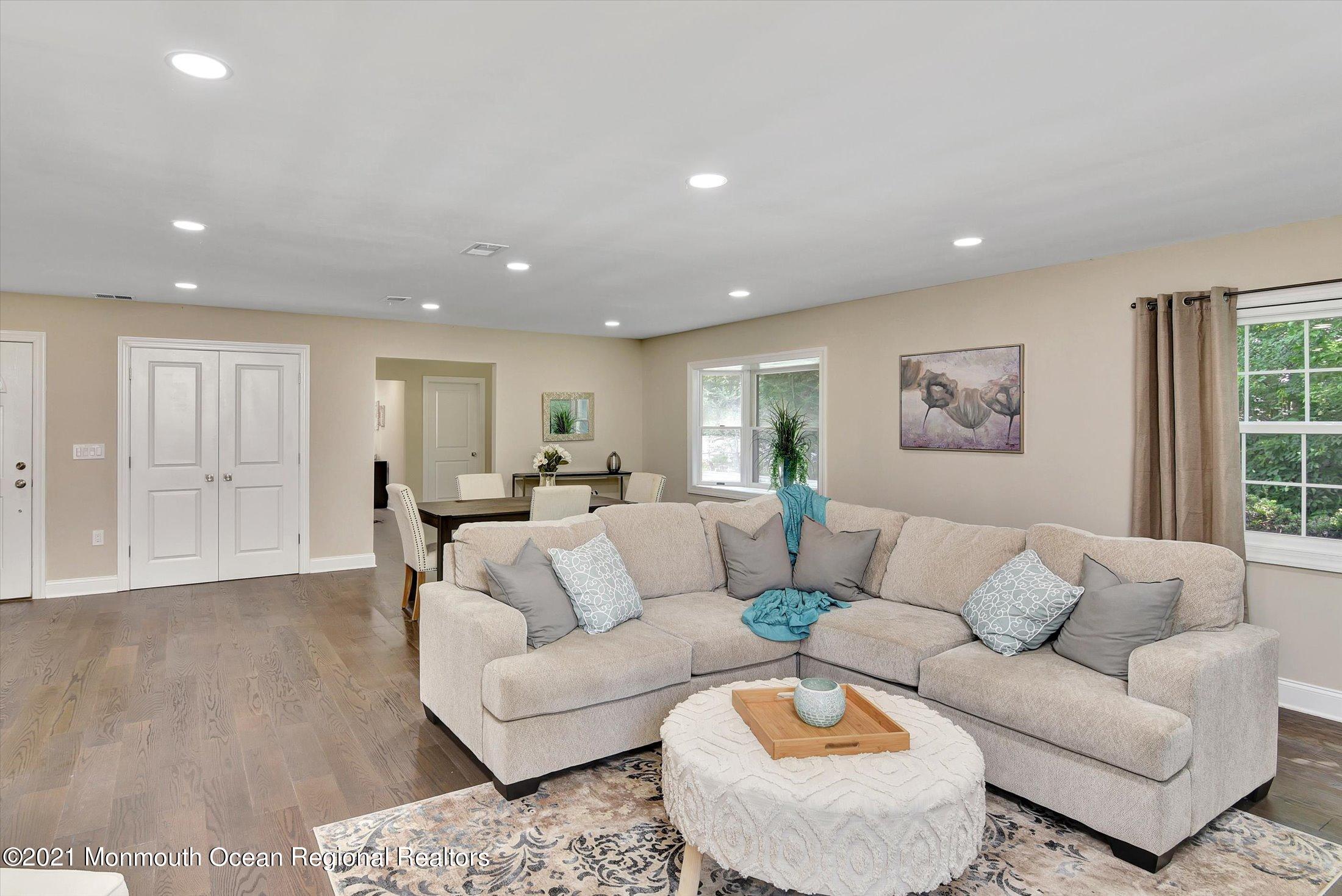 96 Havens Mill Road Freehold, NJ 07728 - Photo 7 of 32 07-Living Room