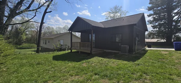 $1,499 | 1905 B Highland Avenue, Columbia, TN 38401