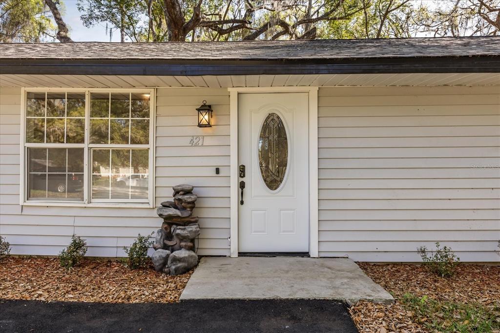 421 Southwest 137th Avenue Ocala, FL 34481 - Photo 2 of 48