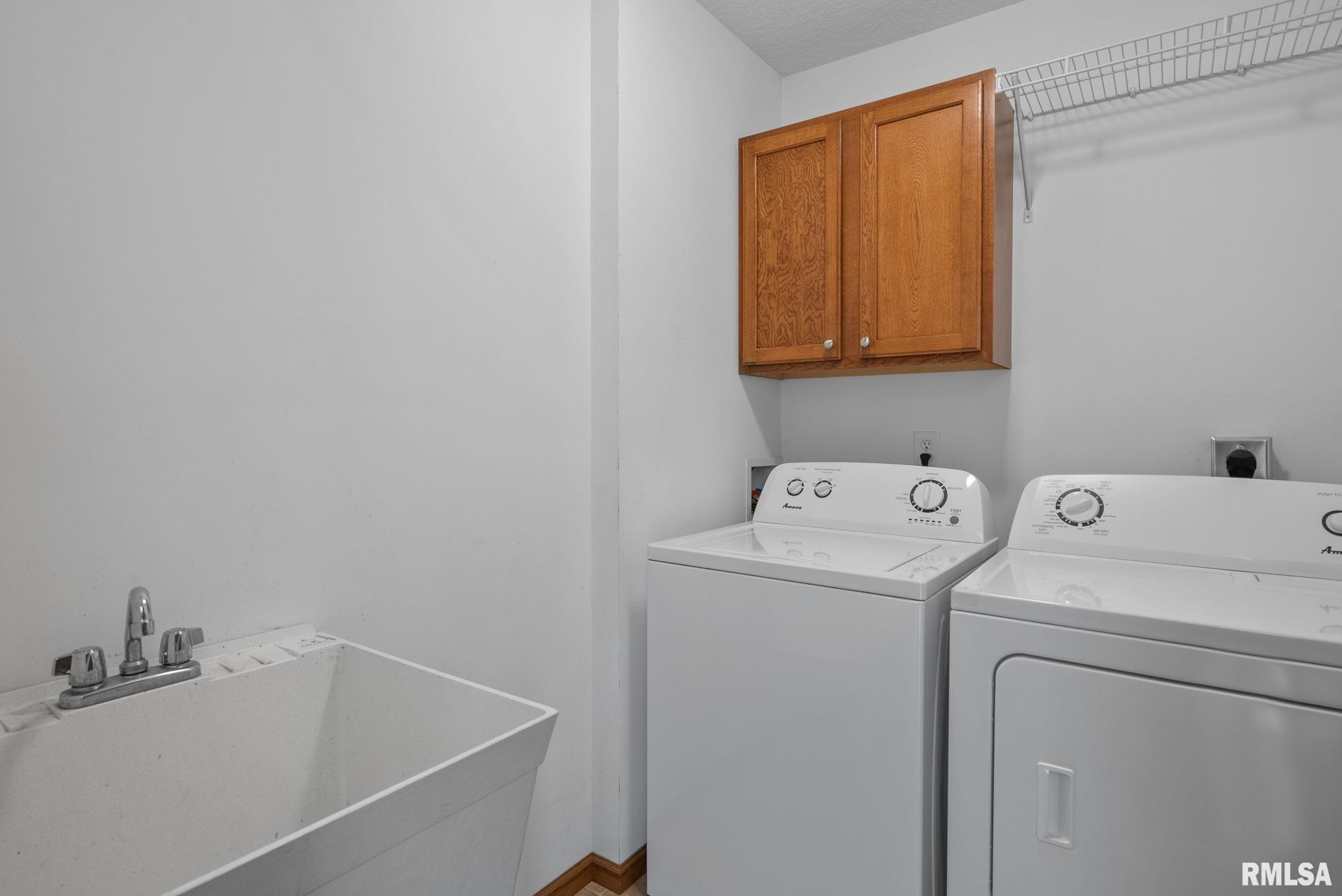 2634 Revo Road Davenport, IA 52806 - Photo 12 of 29 Gallery Image 12