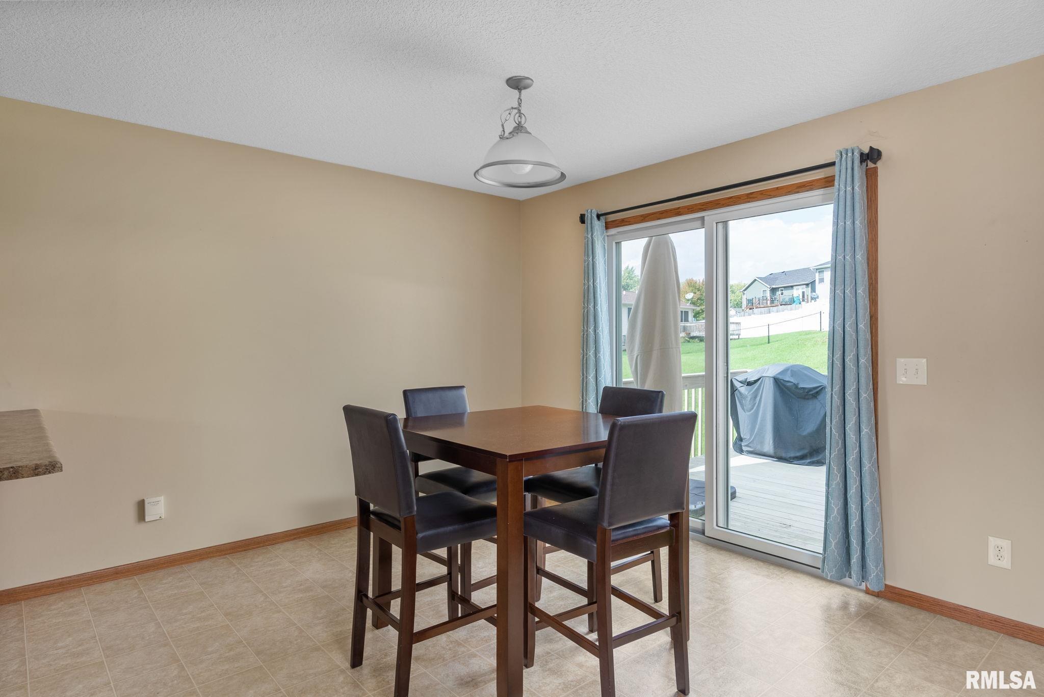 2634 Revo Road Davenport, IA 52806 - Photo 8 of 29 Gallery Image 8