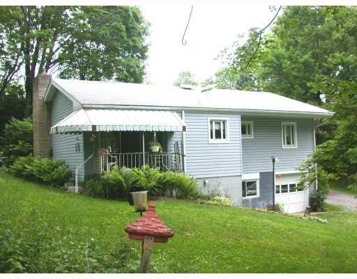 149 Buss Road Aliquippa, PA 15001 - Photo 3 of 5 Exterior Back.