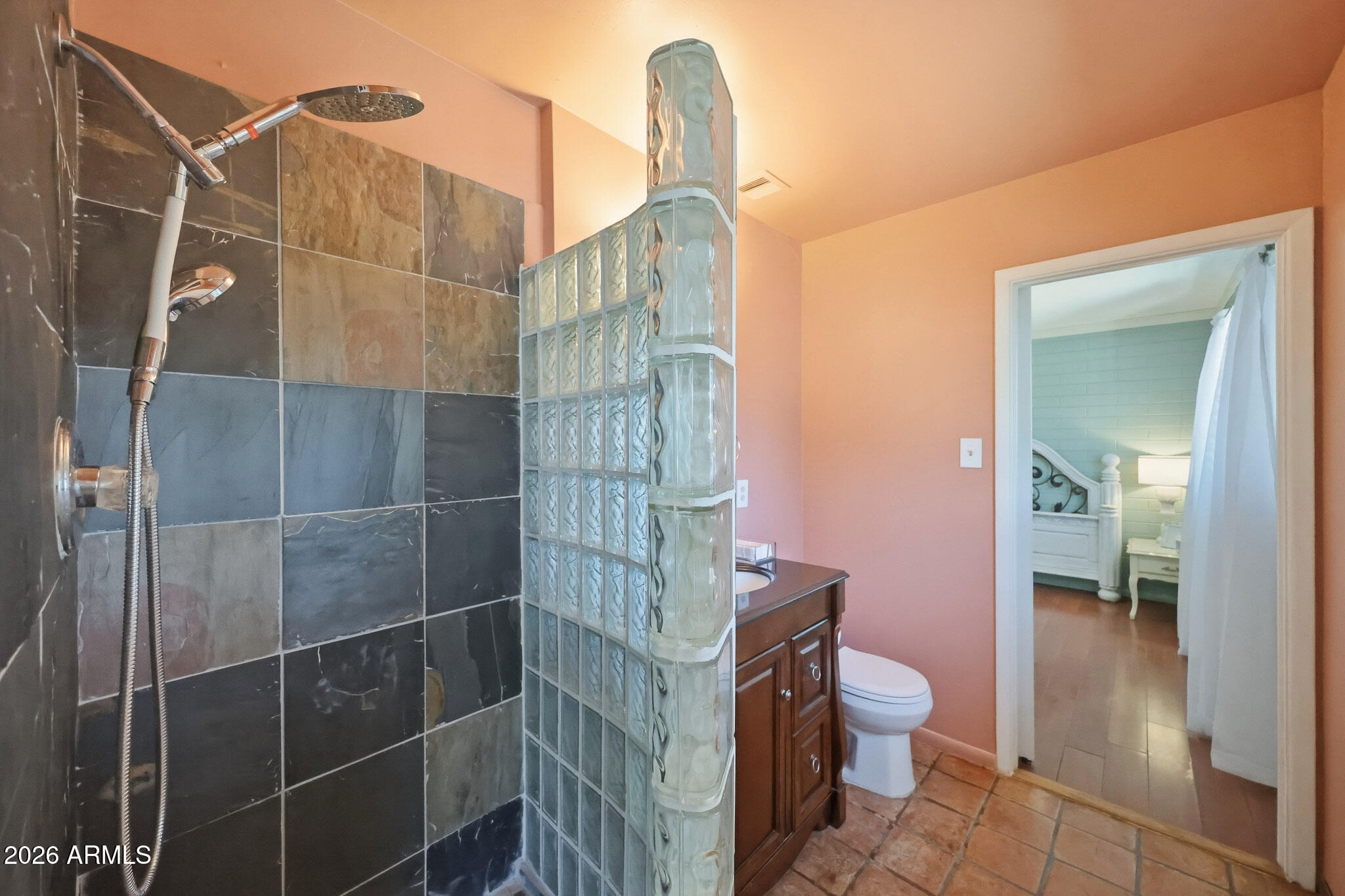 2302 West Berridge Lane Phoenix, AZ 85015 - Photo 40 of 59 Primary Bathroom