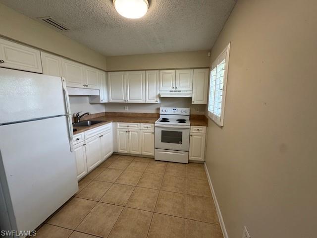 3325 Airport Road North, Unit T7 Naples, FL 34105 - Photo 3 of 11