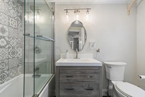 $799,900 | 18 Sherman Place, Woburn, MA 01801