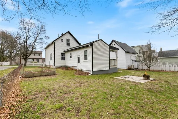 $799,900 | 18 Sherman Place, Woburn, MA 01801