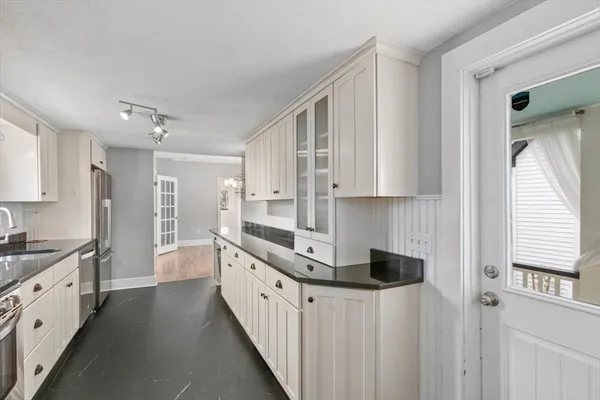 $799,900 | 18 Sherman Place, Woburn, MA 01801