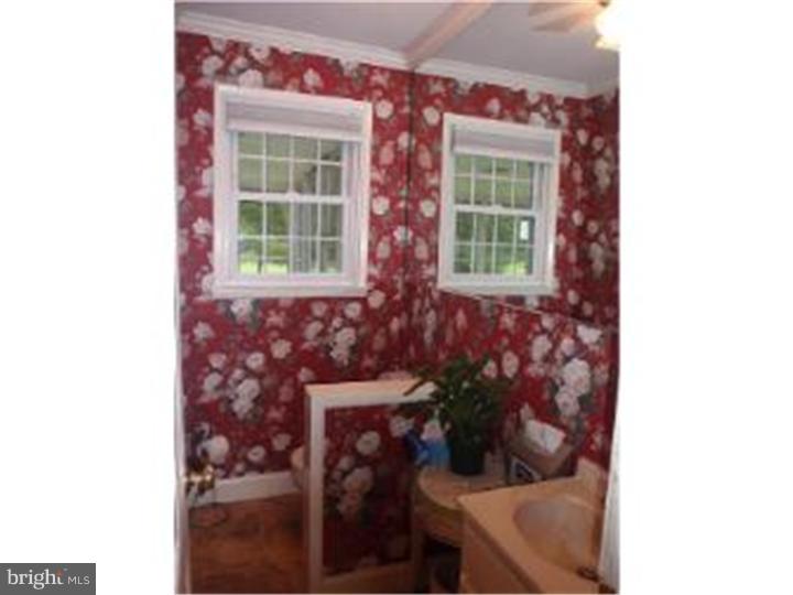 1005 Mueller Road Warminster, PA 18974 - Photo 11 of 24 Gallery Image 11