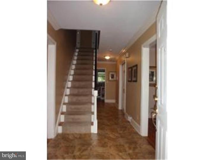 1005 Mueller Road Warminster, PA 18974 - Photo 12 of 24 Gallery Image 12