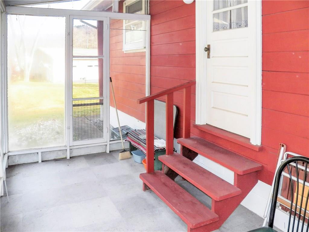 360 Flaugherty Run Road Coraopolis, PA 15108 - Photo 20 of 25 Sunroom - Additional Room on MLS