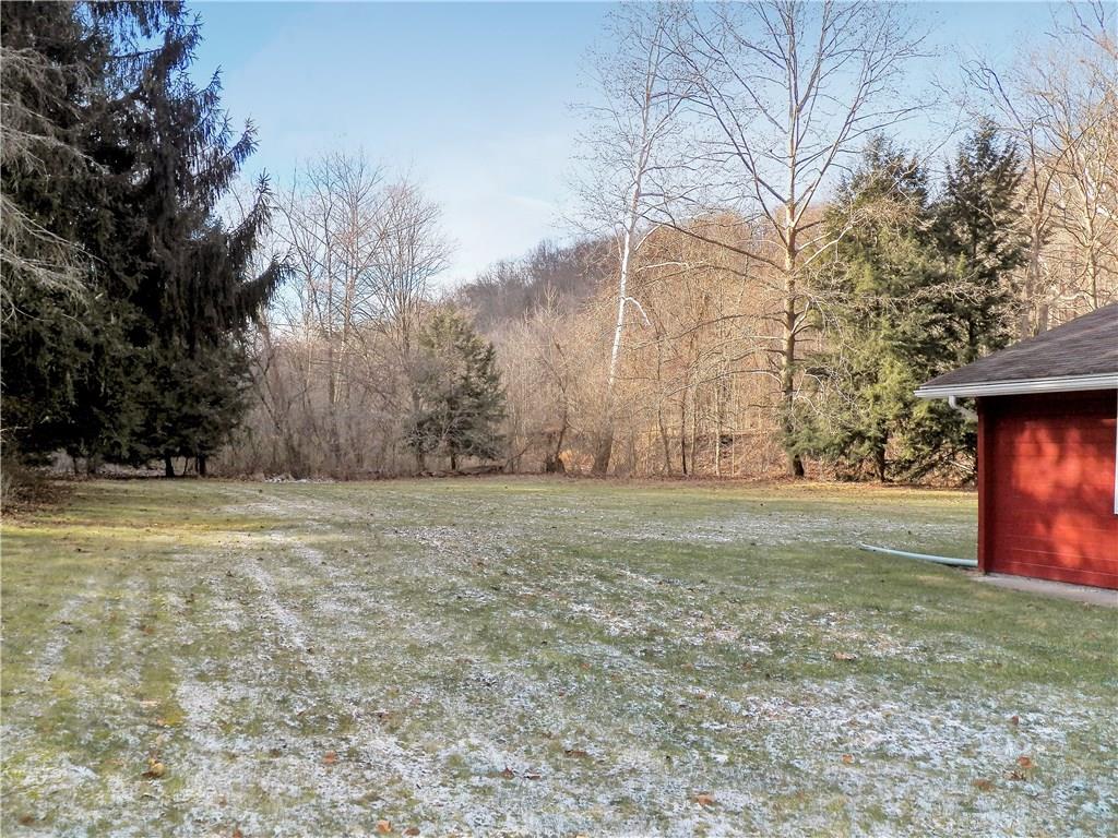 360 Flaugherty Run Road Coraopolis, PA 15108 - Photo 21 of 25 Front Yard