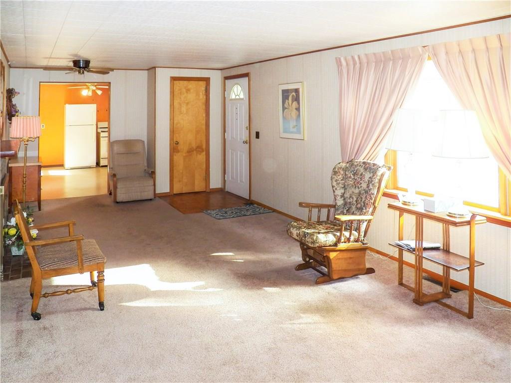 360 Flaugherty Run Road Coraopolis, PA 15108 - Photo 9 of 25 Living Room