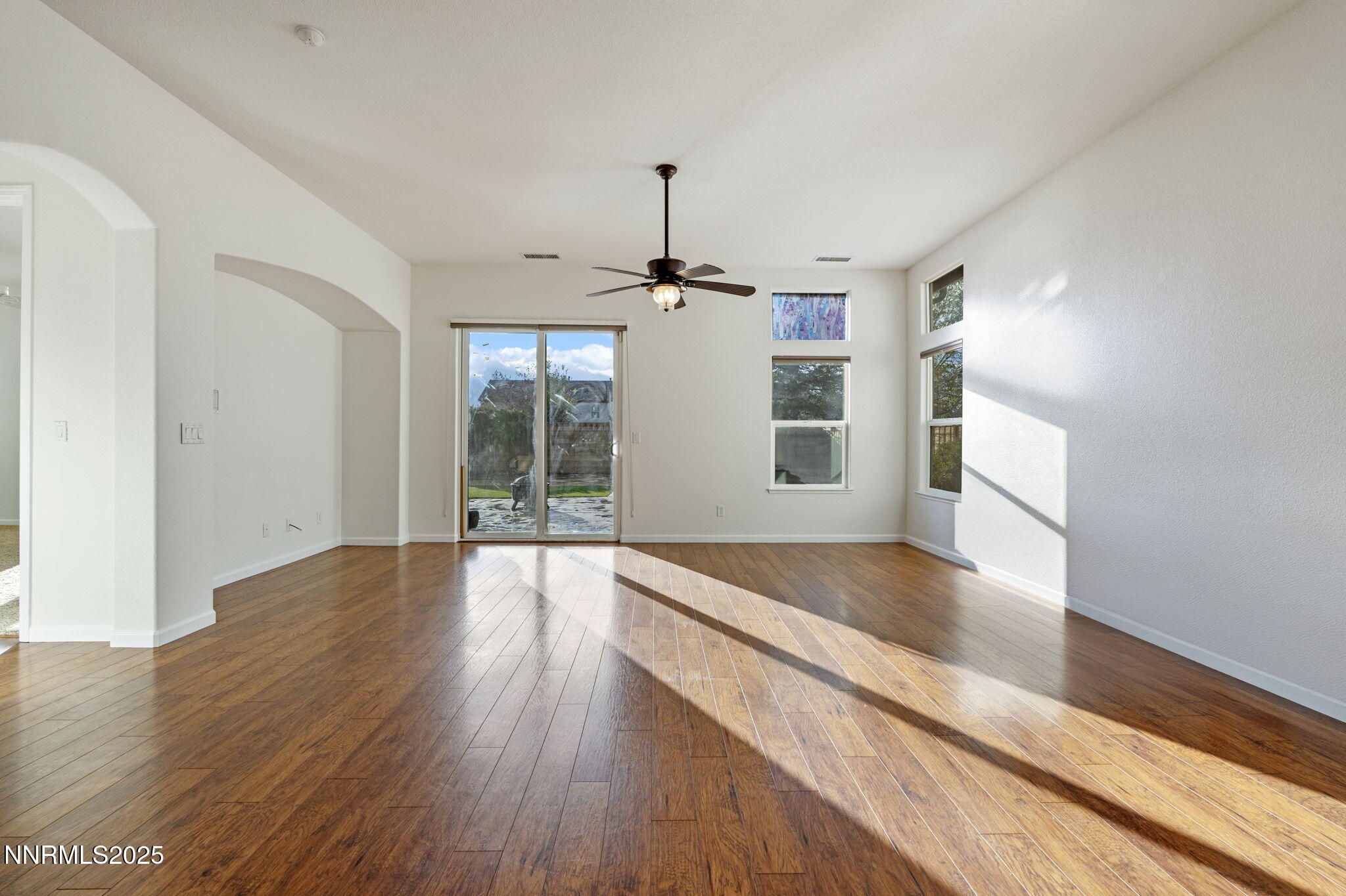 11325 Messina Court Reno, NV 89521 - Photo 4 of 24 Great Room