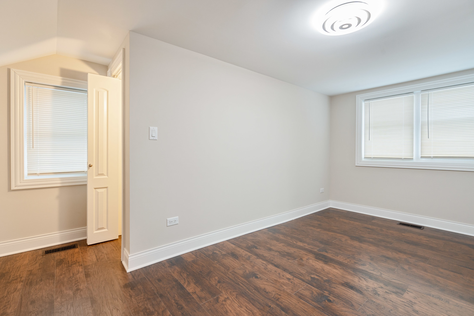 15615 Ridgeway Avenue Markham, IL 60428 - Photo 18 of 24 Gallery Image 18