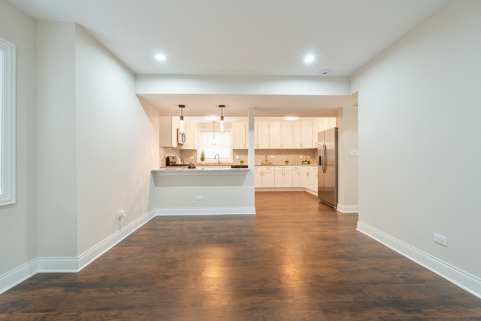 15615 Ridgeway Avenue Markham, IL 60428 - Photo 3 of 24 Gallery Image 3
