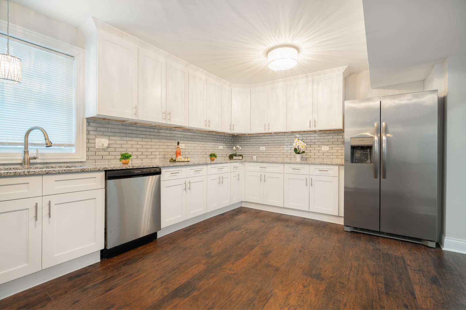 15615 Ridgeway Avenue Markham, IL 60428 - Photo 4 of 24 Gallery Image 4
