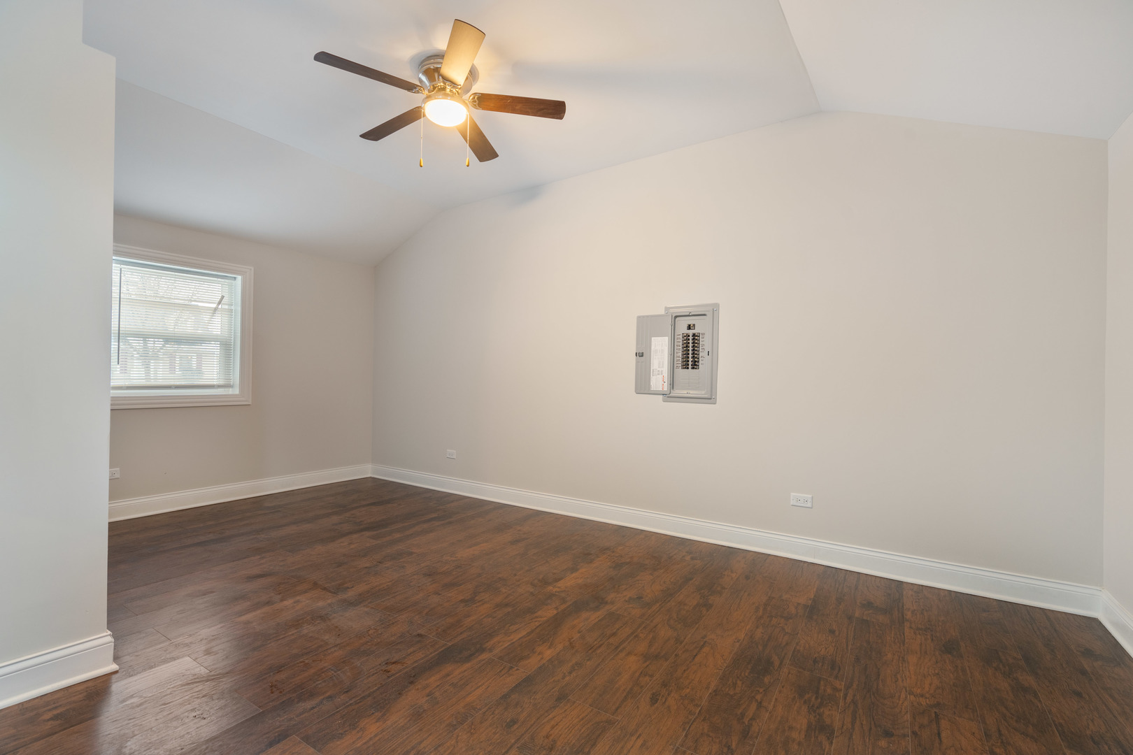 15615 Ridgeway Avenue Markham, IL 60428 - Photo 10 of 24 Gallery Image 10