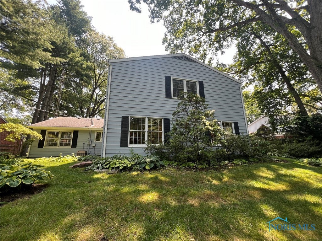 4819 Turnbridge Road Toledo, OH 43623 - Photo 40 of 48 Lovely private yard