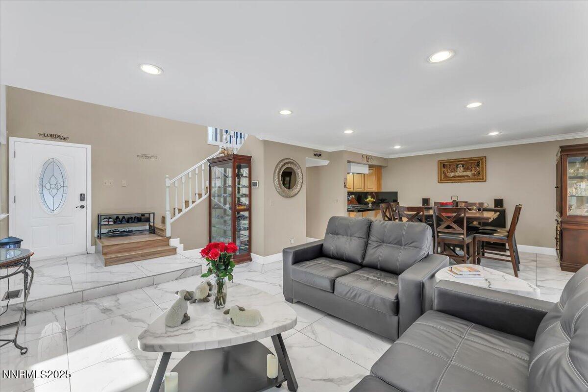 7195 Indigo Circle Reno, NV 89506 - Photo 5 of 30 10-7195 Indigo Cir Reno NV 89506 (10 of