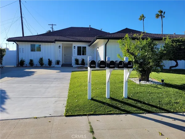 $3,100 | 8601 Delco Avenue, Unit 1/2, Winnetka, CA 91306