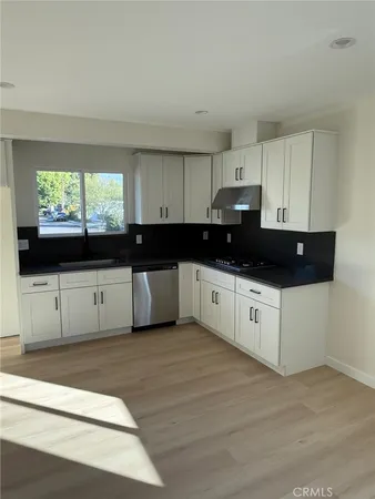 $3,100 | 8601 Delco Avenue, Unit 1/2, Winnetka, CA 91306