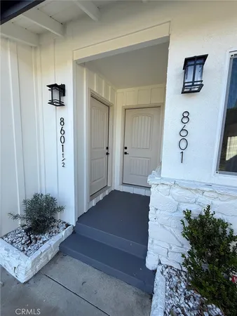 $3,100 | 8601 Delco Avenue, Unit 1/2, Winnetka, CA 91306