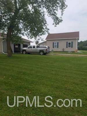 7593 J Road Gladstone, MI 49837 - Photo 2 of 35