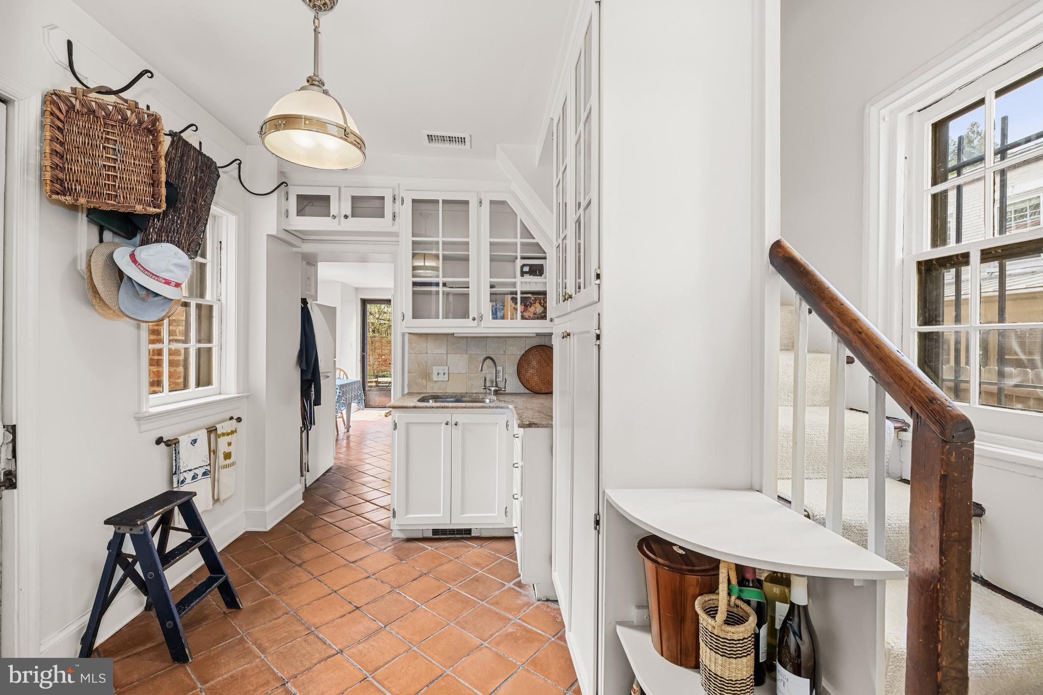 3126 O Street Northwest Washington, DC 20007 - Photo 7 of 21 Butler's Pantry