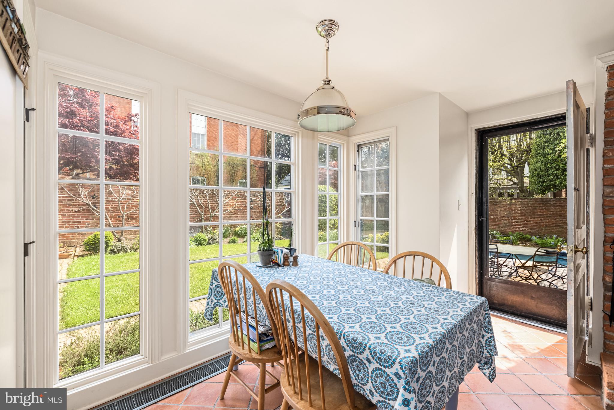 3126 O Street Northwest Washington, DC 20007 - Photo 9 of 21 Breakfast Nook