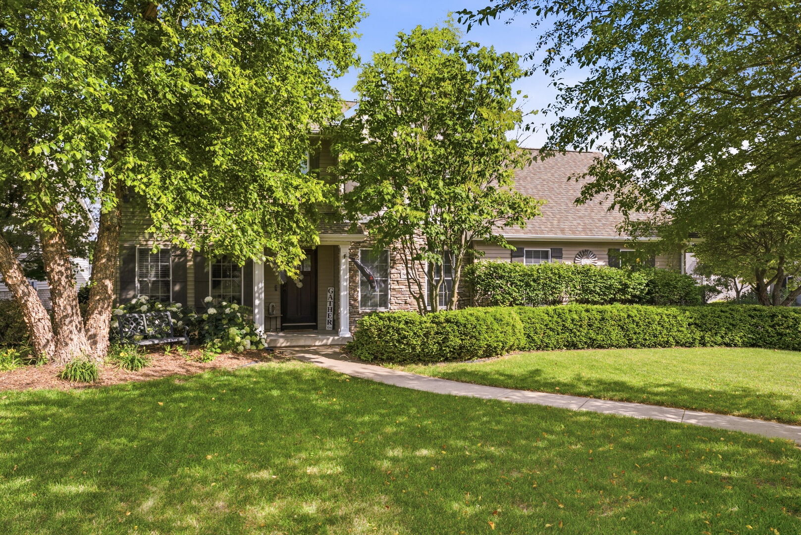 5679 Appleton Road Bettendorf, IA 52722 - Photo 4 of 40