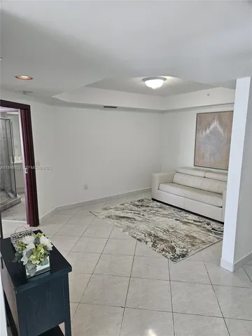 $4,500 | Sunny Isles Beach, Sunny Isles Beach, FL 33160