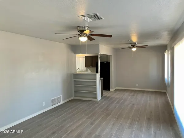 $2,249 | 7519 North 59th Lane, Glendale, AZ 85301
