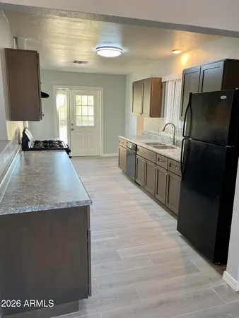 $2,249 | 7519 North 59th Lane, Glendale, AZ 85301