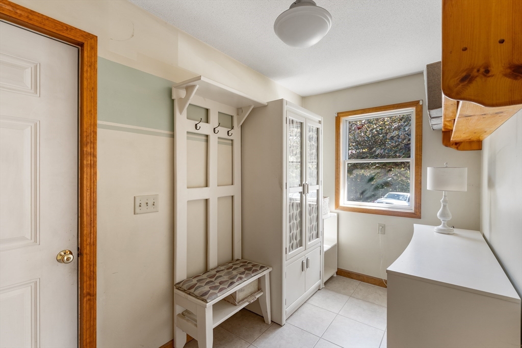 21 Old County Road Southampton, MA 01073 - Photo 5 of 42 Gallery Image 5
