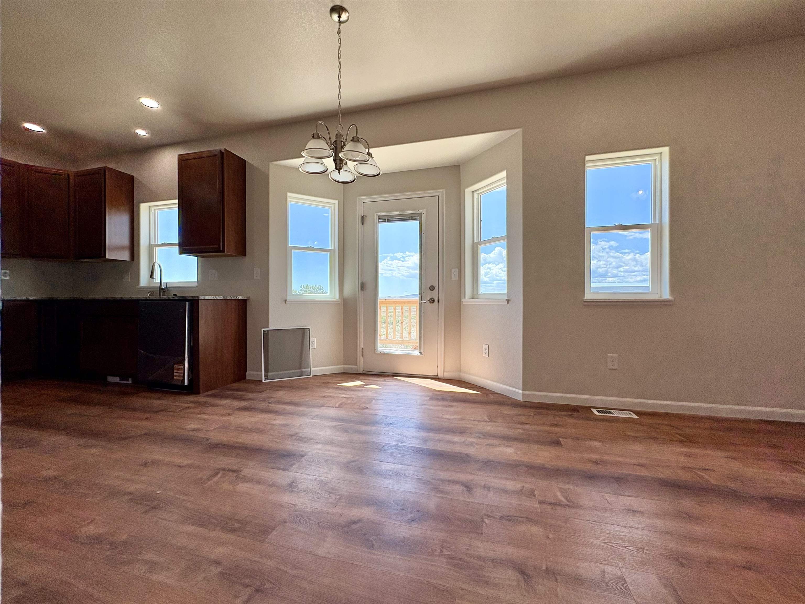 915 Flicker Street Douglas, WY 82633 - Photo 9 of 34