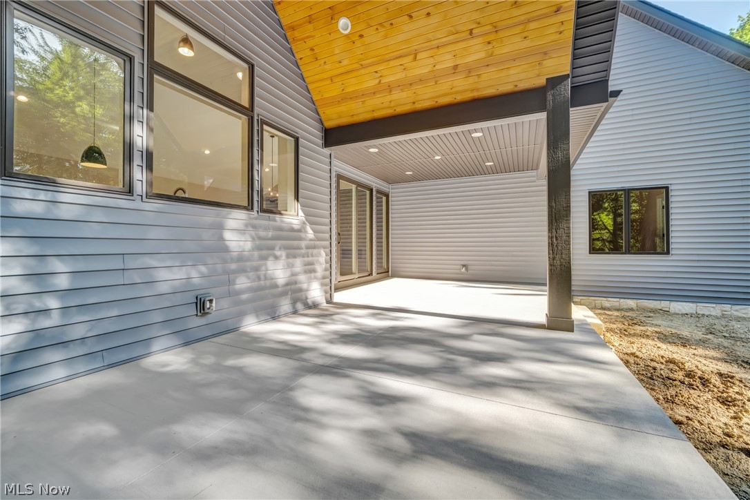 4009 Brainard Road Beachwood, OH 44122 - Photo 11 of 50 View of patio / terrace