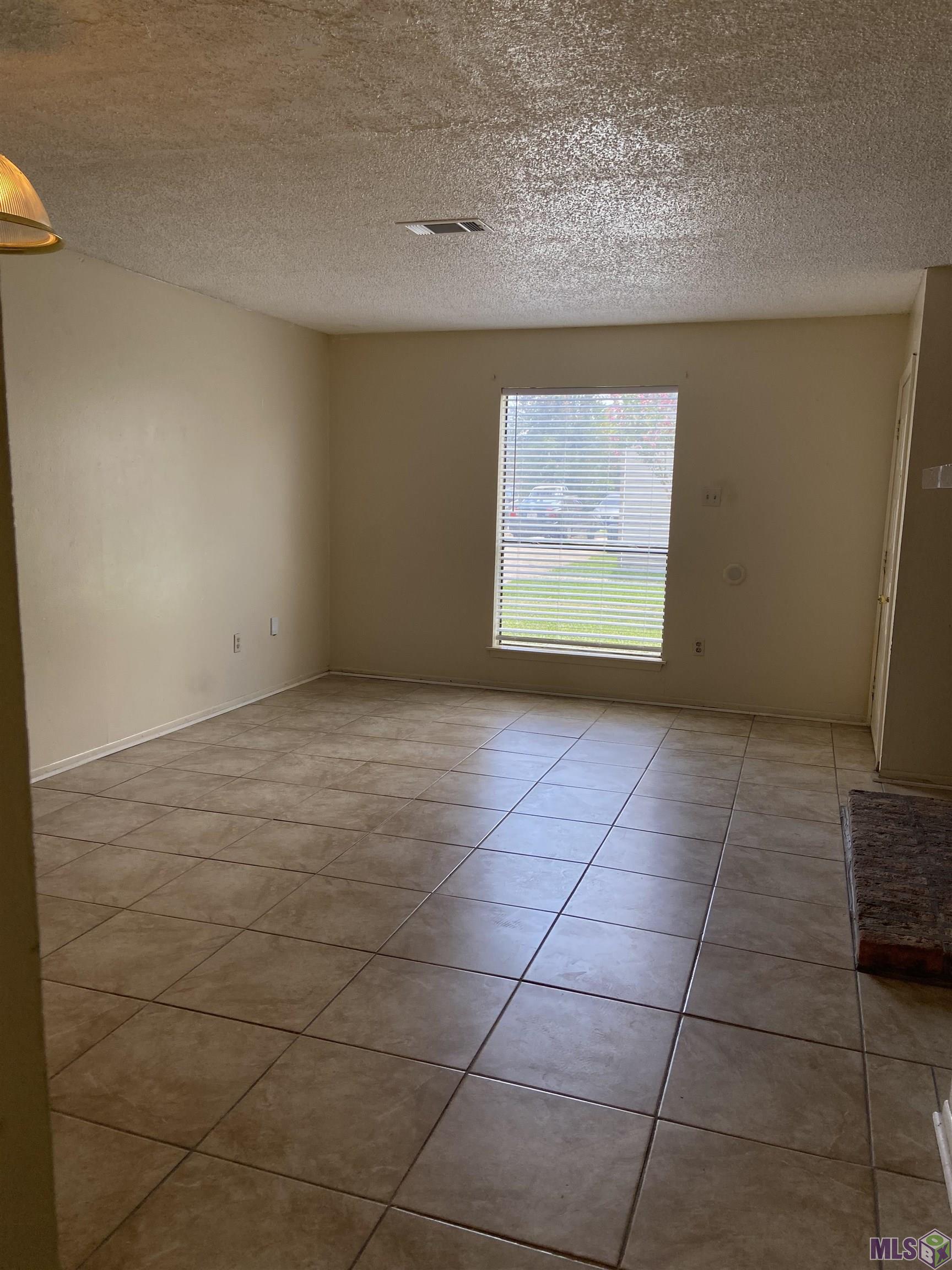 1941 Southpointe Drive Baton Rouge, LA 70808 - Photo 4 of 20