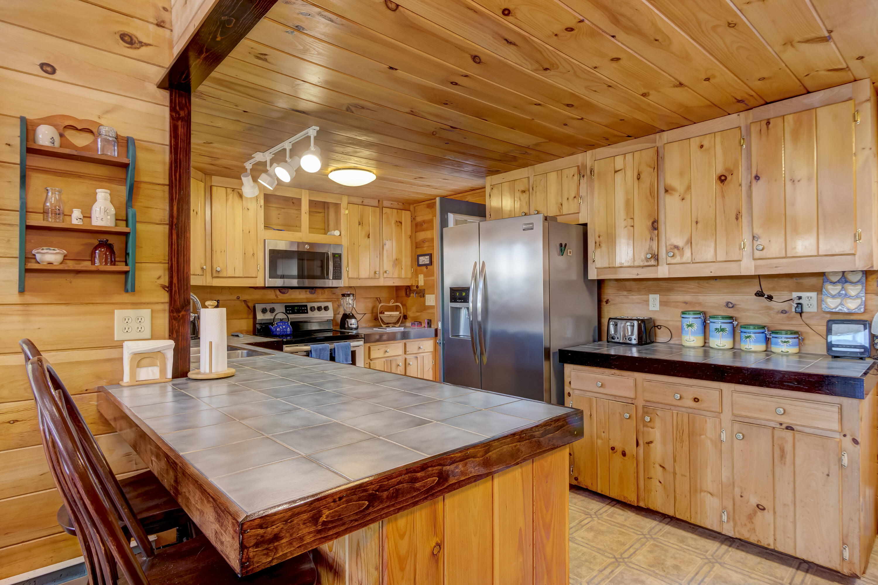 56 Shore Path Ellsworth, ME 04605 - Photo 8 of 65 11