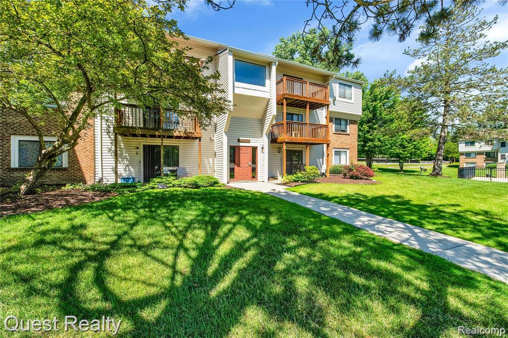 30028 West 12 Mile Road, Unit 27 Farmington Hills, MI 48334 - Photo 13 of 13