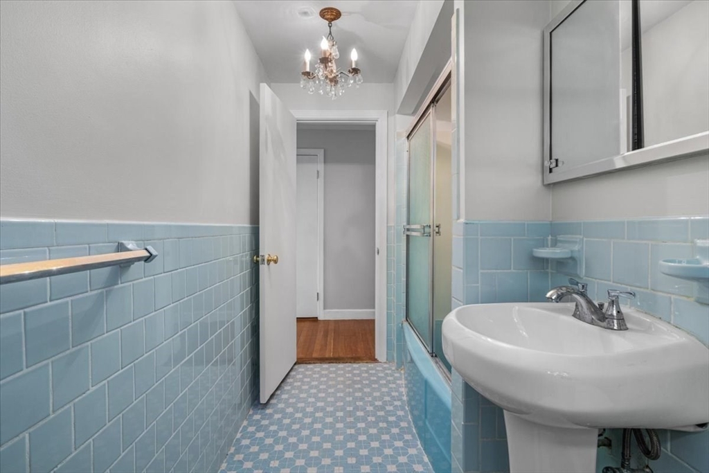 25 Hillcrest Road Medfield, MA 02052 - Photo 14 of 24 Gallery Image 14