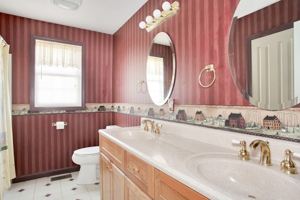 177 Mixter Road Holden, MA 01520 - Photo 15 of 27 Gallery Image 15