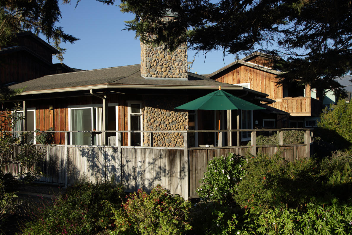4772 3rd Street, Unit C Carpinteria, CA 93013 - Photo 5 of 6 HOUSE EXTERIOR 4
